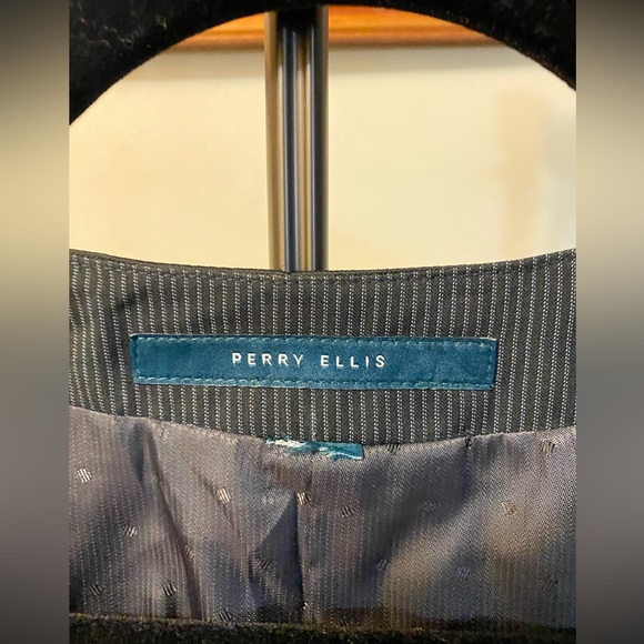 Perry Ellis Cover Vest - Picture 4 of 6